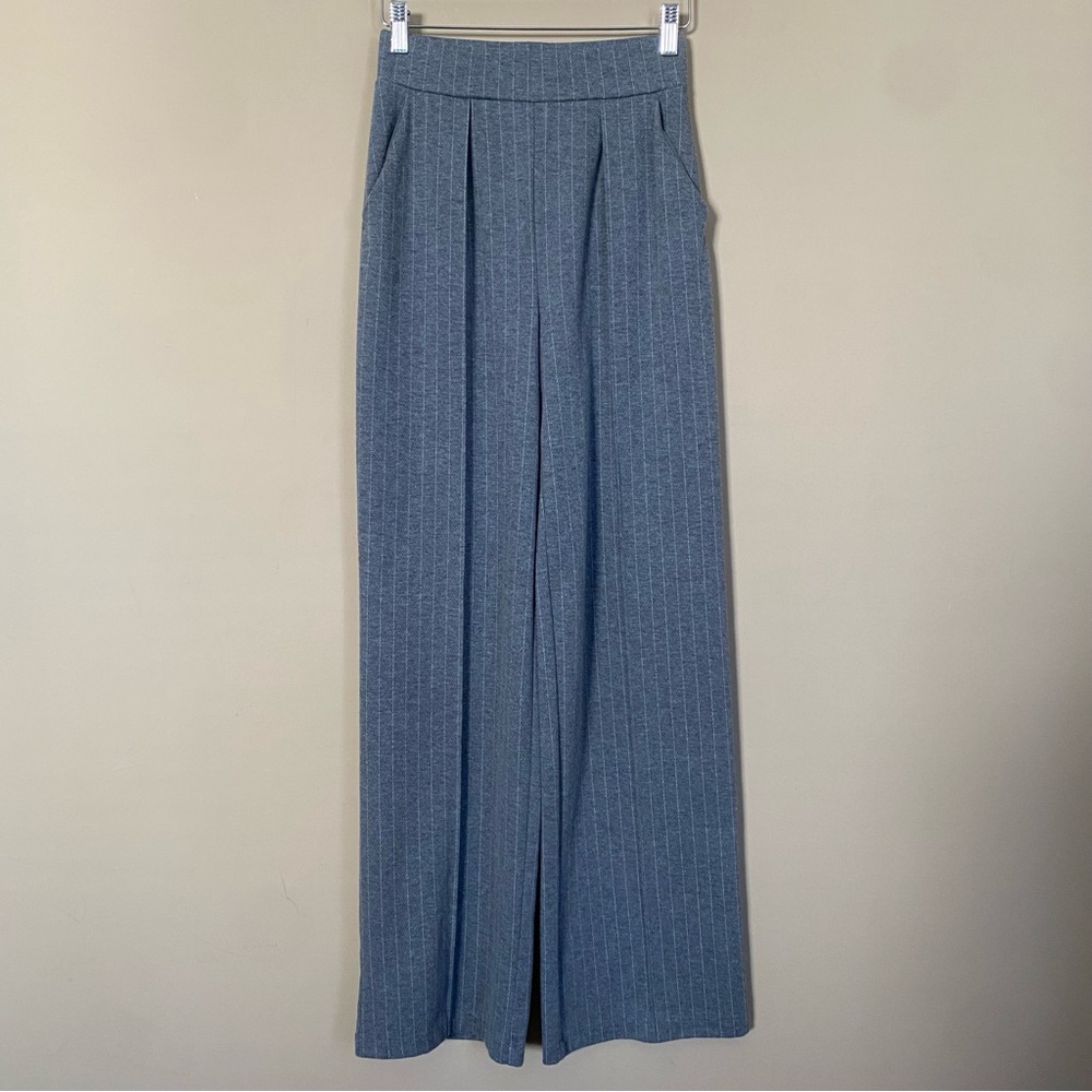 H&M Gray Pinstripe Knit Trousers Pants - Picture 2 of 8